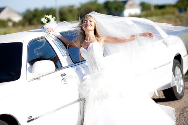 weddings are one of the occasions to celebrate in a limo